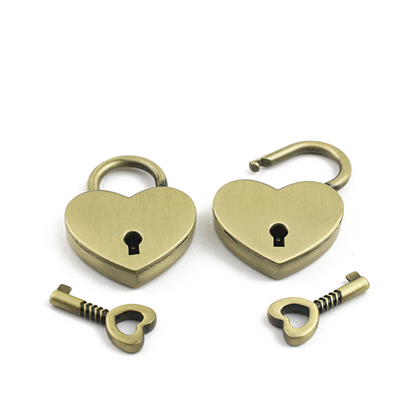 Bag lovely heart metal decorative padlock with real key
