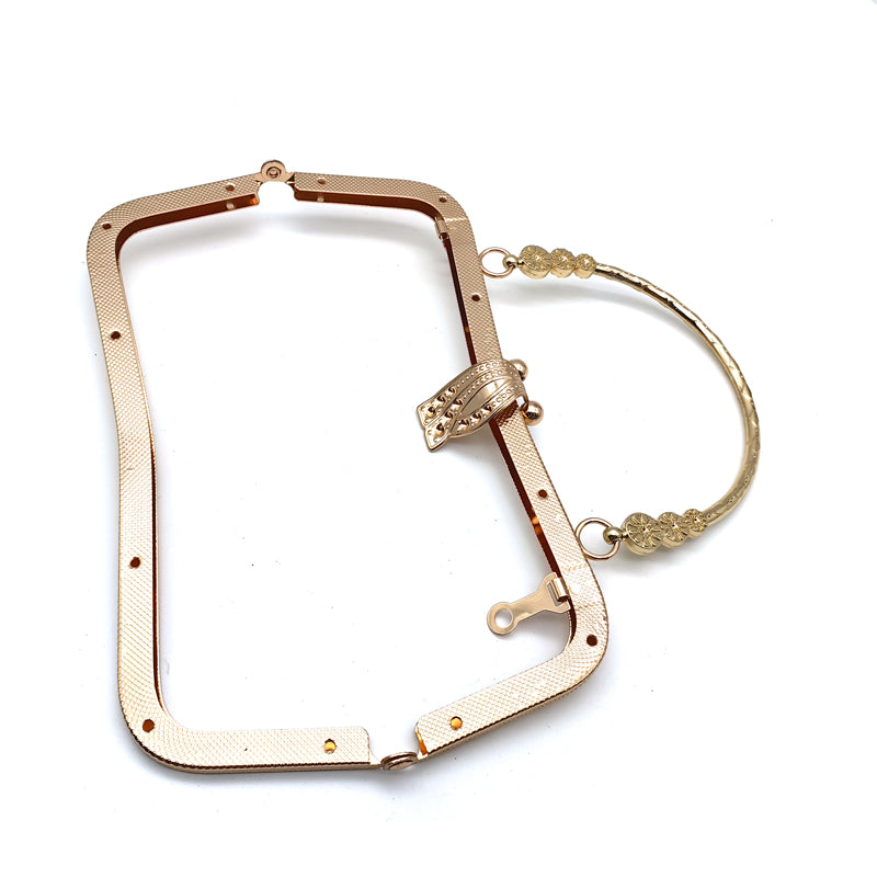 High quality fashion design embossing pattern flip cover clip lock purse bag metal frame with metal handle