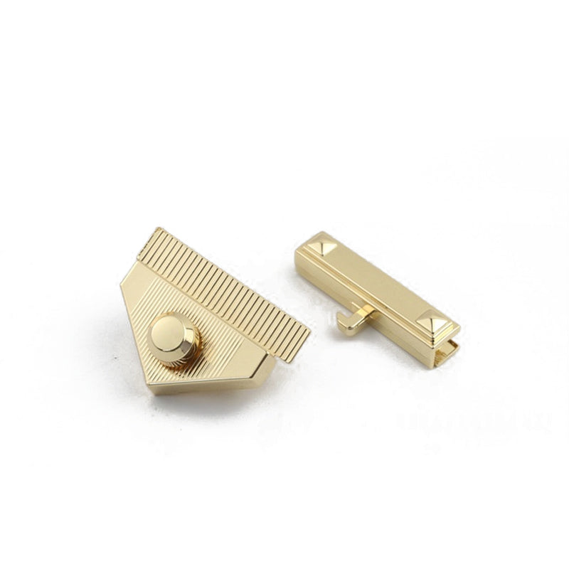 Bag accessories triangle shape metal press push locks