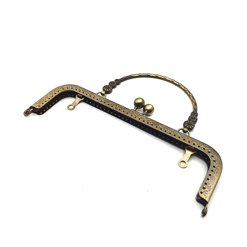 Fashion design 20.5CM & 25CM various colors embossing pattern make hole purse metal frame with handle