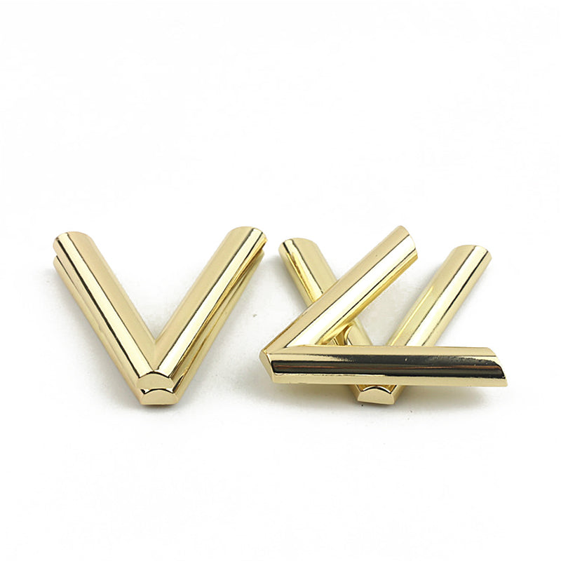 Bag hardware accessories metal deformation V-shaped decoration lock