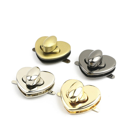 Simples design cute heart lovely metal turn locks for bag