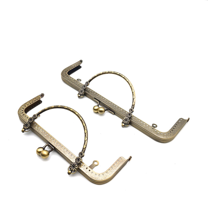Fashion design 20.5CM & 25CM various colors embossing pattern make hole purse metal frame with handle