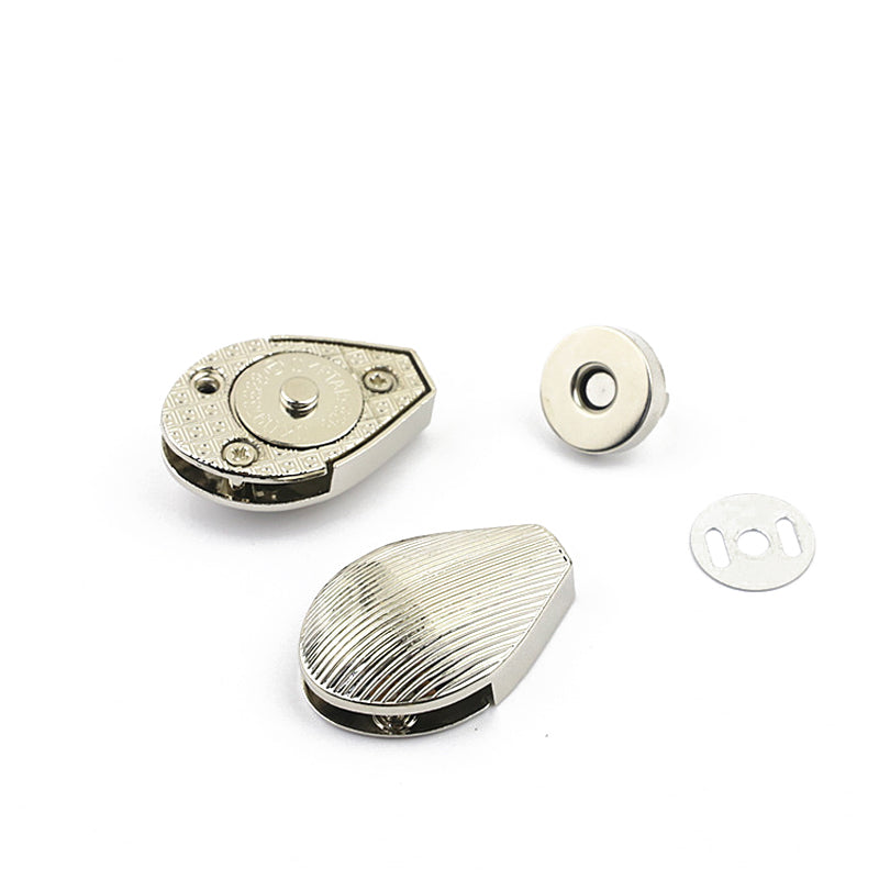 Bag hardware snake head shape metal magnetic locks