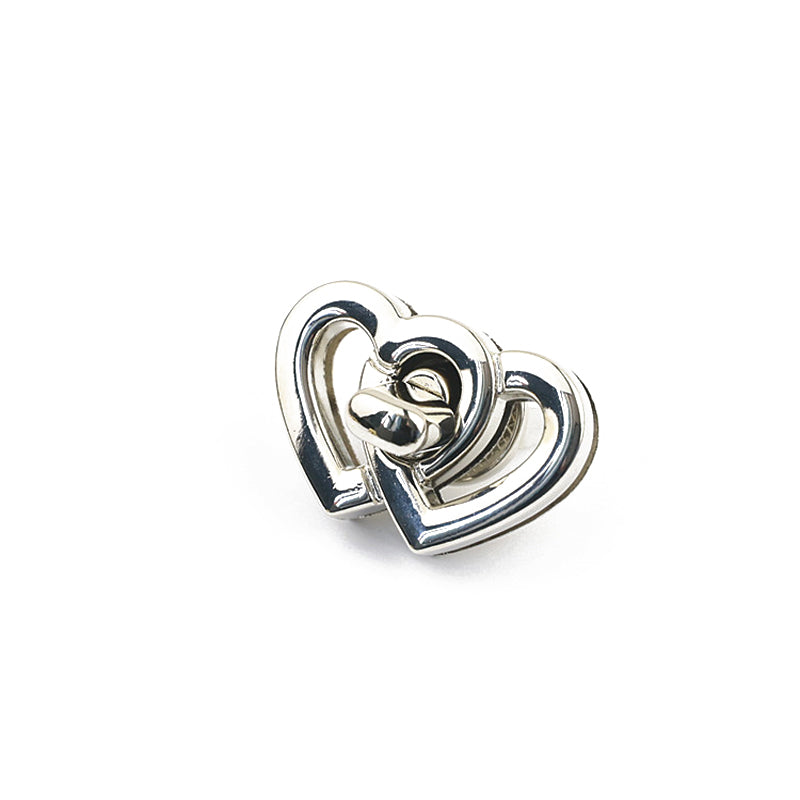 Double heart intersecting metal twist bag lock
