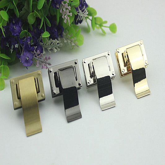 Square shape metal flip turn lock for bag
